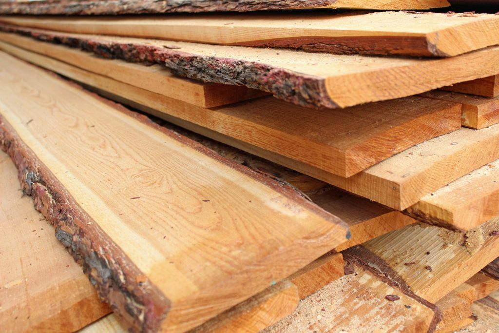 Доска необрезная от 7000 руб. 